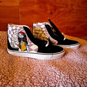 Vans Women's Black and Purple High-Top Sneakers